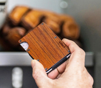 SMART WOODEN WALLET – MOPANE WOOD (PREMIUM EDITION)